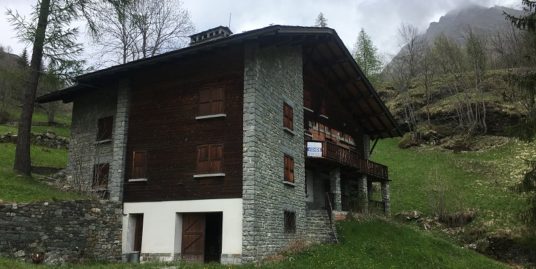 VENDITA STABILE IN LOCALITA’ CASTEL