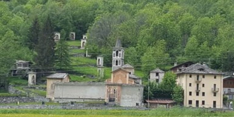 Santuario-di-Vourry-a-Gaby-400x300
