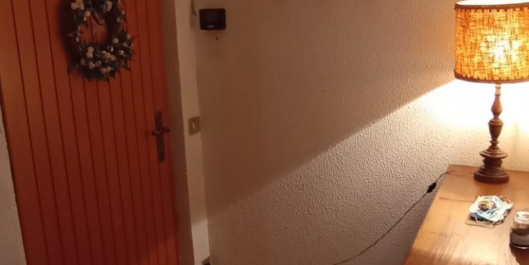 1632668402263