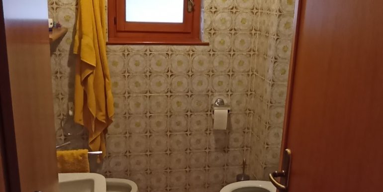 1632668402283