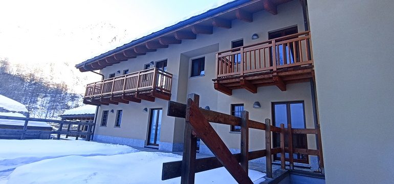 5 INGRESSO CONDOMINIO