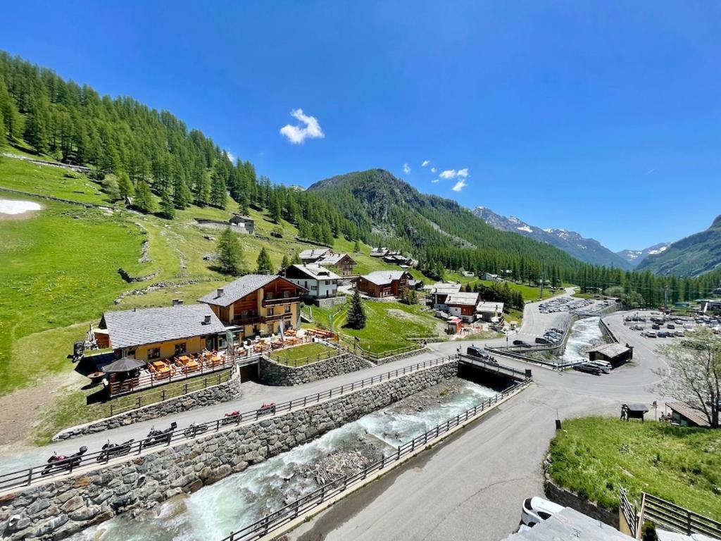 TRILOCALE A STAFFAL PER AMANTI DELLA MONTAGNA